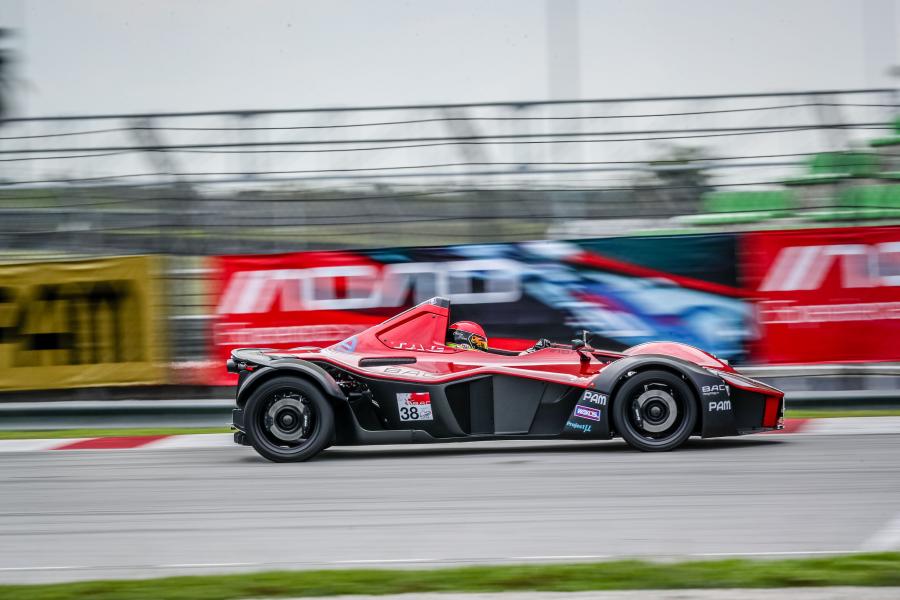  BAC Mono 2015 года  (фото 22 из 31)